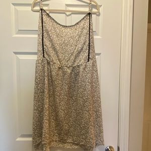 Beautiful Ditsy Floral Sundress 🌼🌼🌼